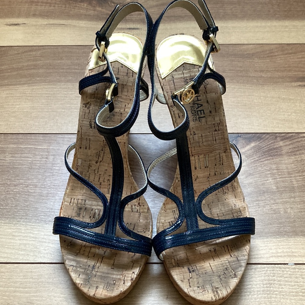 MICHAEL Michael Kors Navy Cicely Wedge Platform Sandals. Size 9. - Picture 2 of 7